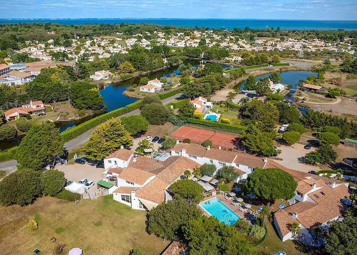 Отель Fleur De Sel 4*